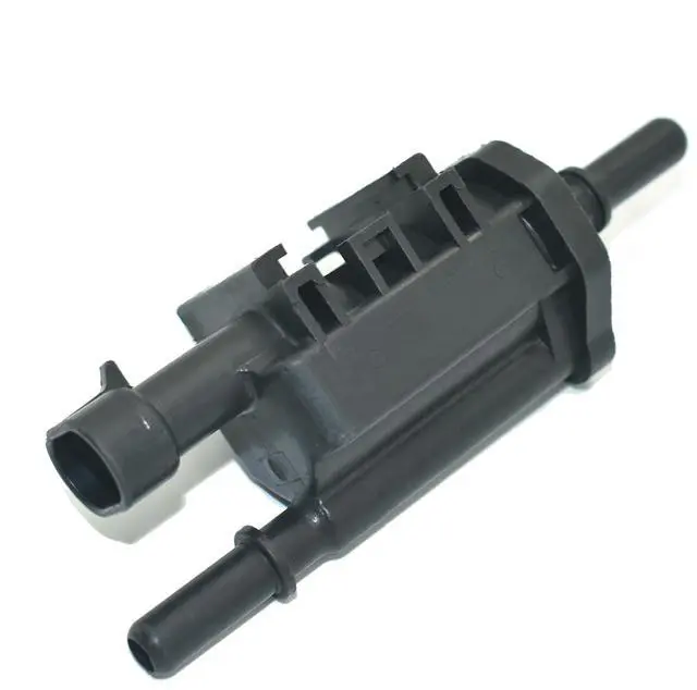 Alt view image 3 of 7 - Solenoid valve 12570469 with magnet