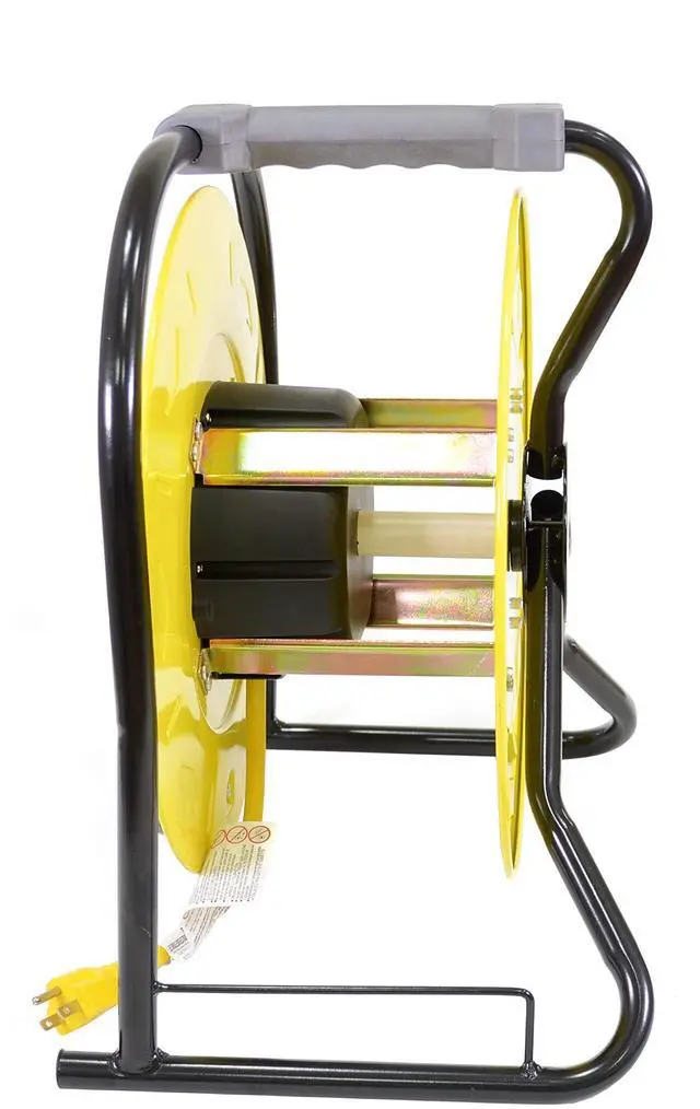 Alt view image 3 of 6 - 9100HT Industrial Multi-Outlet Manual Wind-Up Reel w/Circuit Breaker