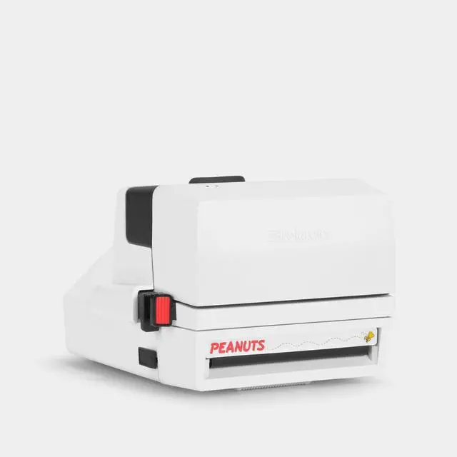 Alt view image 2 of 6 - Polaroid 600 Snoopy Instant Film Camera