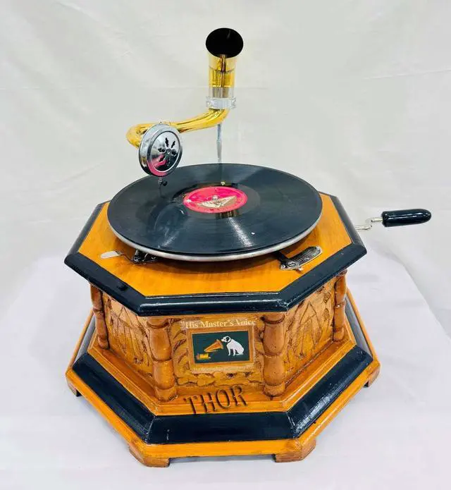 Alt view image 2 of 7 - Antique-Looking Replica Gramophone Vintage Gramophone Record Player, Wooden Base with Floral Carvings, Gold Horn Speaker (32X75X37 CM)