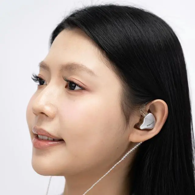 Alt view image 5 of 6 - C1 10mm DLC Dynamic Driver IEM - HiFi Wired Earphones, Dual Magnetic Circuit, Deep Bass, Wide Soundstage, Detachable Cable, 3.5mm (Silver)