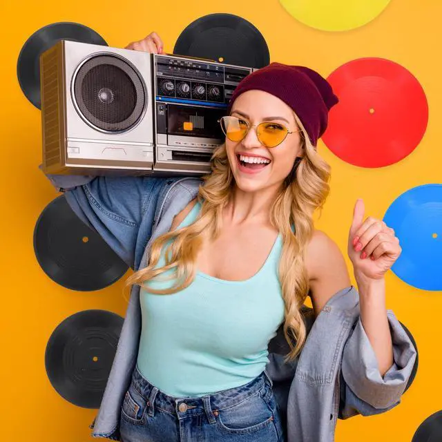 Alt view image 5 of 6 - 8pcs Blank Vinyl Records, 10 Inch, PVC, Black, Vintage, Fake Record Decoration for Wall, Music Themed Parties
