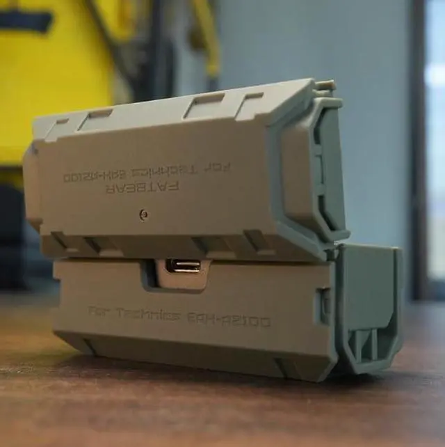 Alt view image 3 of 7 - Fatbear Shockproof Heavy Duty Cover for Panasonic Technics EAH-AZ100 (Green)