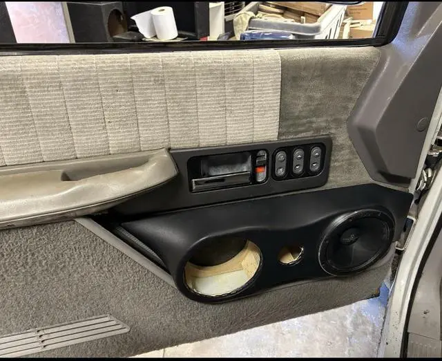 Main image of 6.5 x2 Speaker Door pods Compatible with 90-94 Chevy GMC OBS Left and Right Pair Black