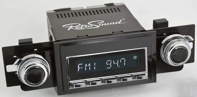 Main image of Retro Manufacturing Laguna Radio with Chrome Face, 53P-73P Knobs, and Vintage Overlay LAC-M1-218-53P-73P-SCP