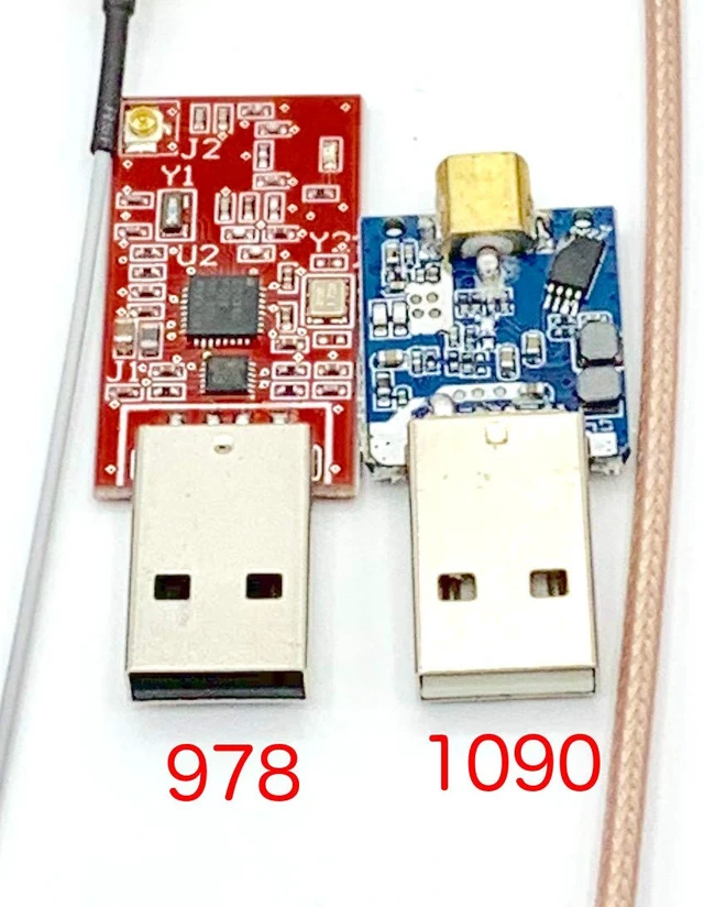 Alt view image 2 of 4 - 1090ES & UAT - Radios (Low Power UAT) and High Gain Antennas