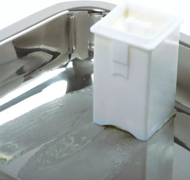 Alt view image 4 of 4 - Norpro Butter Spreader,White