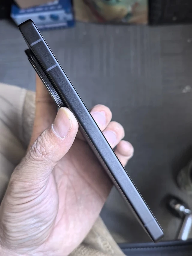 Alt view image 6 of 6 - SHARP AQUOS R9 pro 5G (12G/512G) 6.7-inch 5G mobile phone