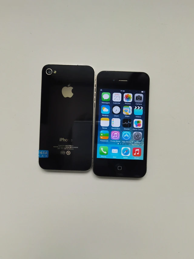 Main image of Apple iPhone 4 16GB GSM World Phone (Carrier Unlocked)
