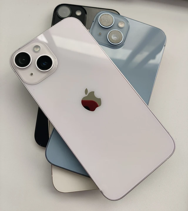 Alt view image 5 of 7 - Apple iPhone 14 Dual-SIM 256GB ROM + 6GB RAM (Only GSM | No CDMA) Factory Unlocked 5G Smartphone (Blue) - International Version