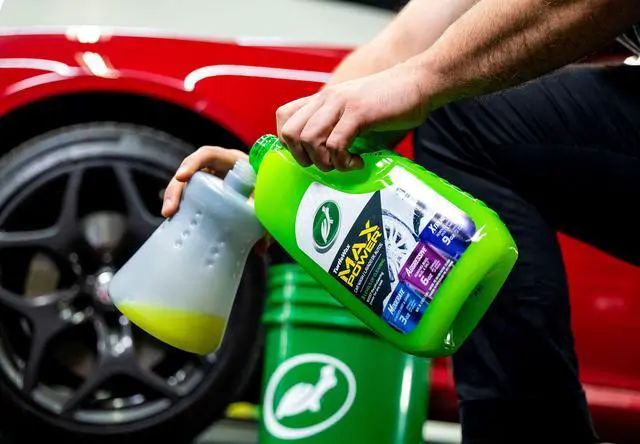 Alt view image 2 of 6 - Turtle Wax 50597 Max-Power Car Wash 3 Levels of Cleaning, 100 oz