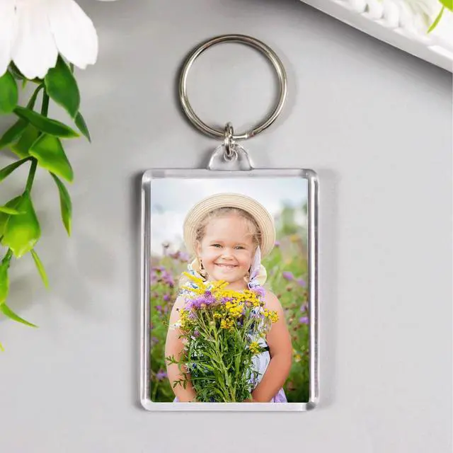Alt view image 5 of 5 - REDANHA 10PCS Acrylic Photo Frame Keychain Holder Photo Insert Blank Keyring Clear Picture Keychain for DIY Craft Photo Display Supplies(2 x 3 In)