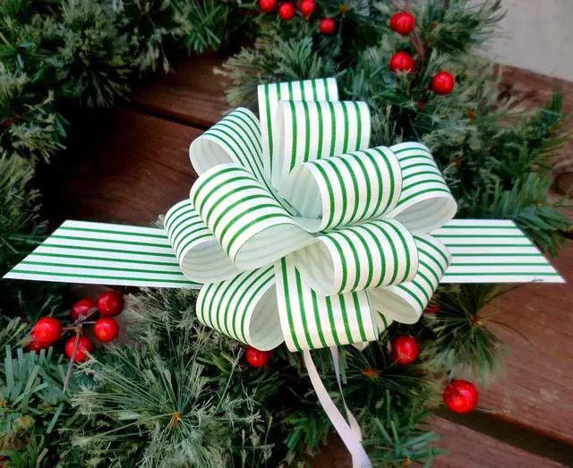 Alt view image 6 of 7 - GiftWrap Etc. Christmas Gift Pull Bows - 5" Wide, Set of 9, Red, Green, Gold, Stripes, Swirls, Gift Bows, Christmas Presents, Birthday, Boxing Day, Hanukkah, Wreath, Swag, Christmas Tree, Fundraiser