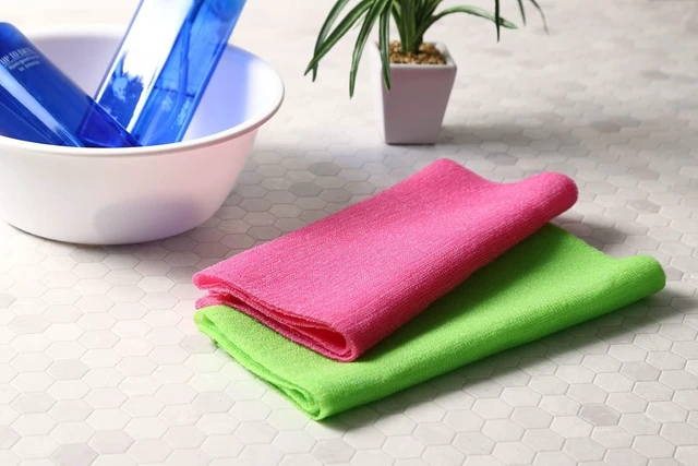 Alt view image 5 of 6 - High Foam Lather Back Scrubber & Dead Skin Remover for Men and Women, Japan Made Extra Rough Exfoliating Washcloth