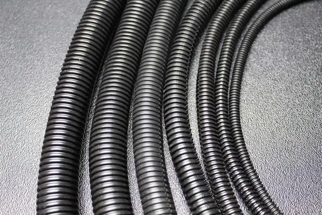 Main image of 10 FT 1/8 INCH Black Split Loom TUBING Conduit POLYETHYLENE CONVOLUTED Wire
