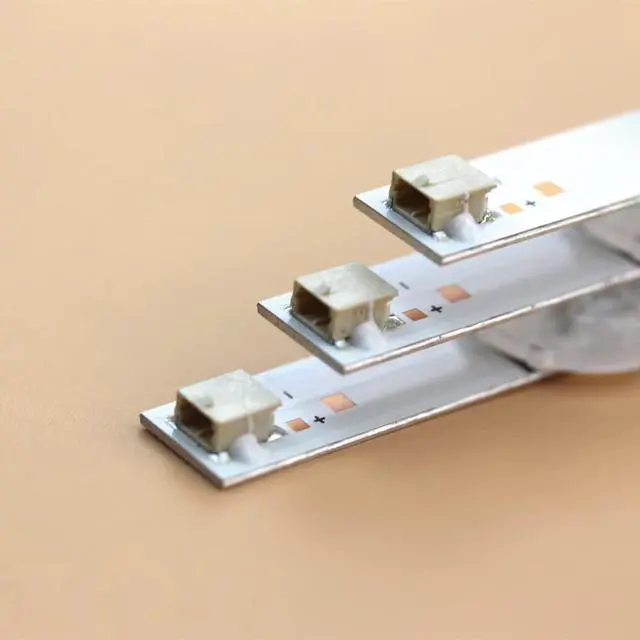 Alt view image 6 of 6 - UN40J5200AF UN40N5200AF UN40J520DAF BN96-37622A UN40J5200AFXZA UN40N5200AFXZA LED Backlight Strips for 40 inch TVs V5DN-395SM0-R2 LM41-00144A UN40N5200 UN40J520D V400HJ6-PE1 BN44-00851A 37622A