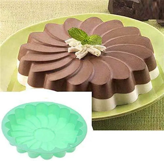 Main image of EORTA Silicone Large Cake Mold 23 CM/9 Inch Random Color Flower Shaped Round Nonstick Baking Pan Brownie/Cheesecake/Tart/Pie/Flan/Bread Baking Tray for Birthday, Anniversary, Party, Random Color