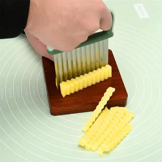 Alt view image 4 of 6 - Vegetable Chopper - Stainless Steel Blade Crinkle Cutter/Wavy Knife Veggies French Fry Slicer and Plastic Dough/Cake Scraper,2 piece (Green)