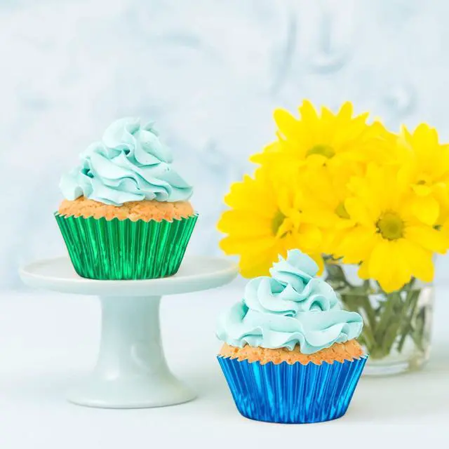 Alt view image 5 of 7 - Sumind 200 Pieces Foil Cupcake Liners Metallic Standard Size Baking