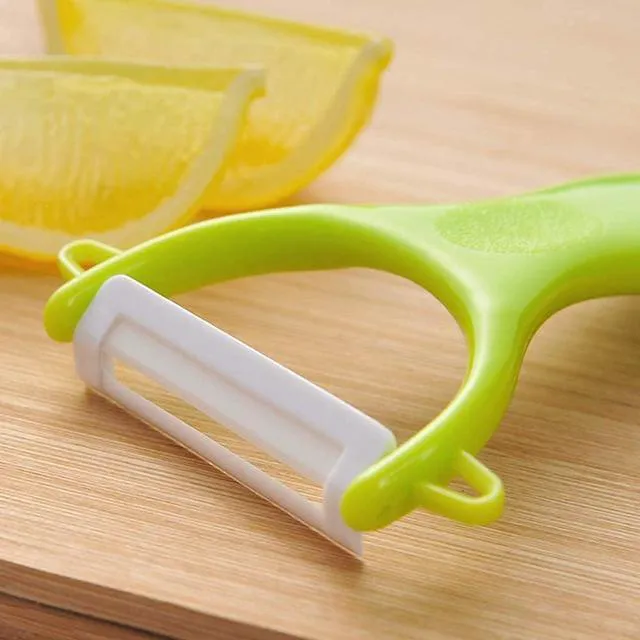 Alt view image 2 of 7 - COLIBROX Peelers Grate and Julienne - Fruit and Vegetable Peeler Set Quickly Peels Apple, Potato, Corn, Ginger, Citrus, Avocado, Mango and More