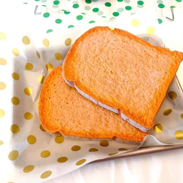 Alt view image 3 of 7 - 150pcs Green Gold Wax Paper, Food Picnic Paper, Greaseproof Paper,Waterproof Dry Hamburger Paper Liners Wrapping Tissue for Plastic Food Basket (Green/Gold Dot)