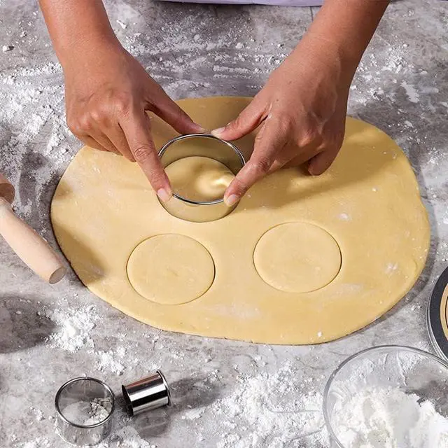 Alt view image 4 of 5 - 5 Pcs Round Cookie Cutter Stainless Steel Mousse Cake Molds Donut Pastry Cutter Set Biscuits Ring Molds for Cooking