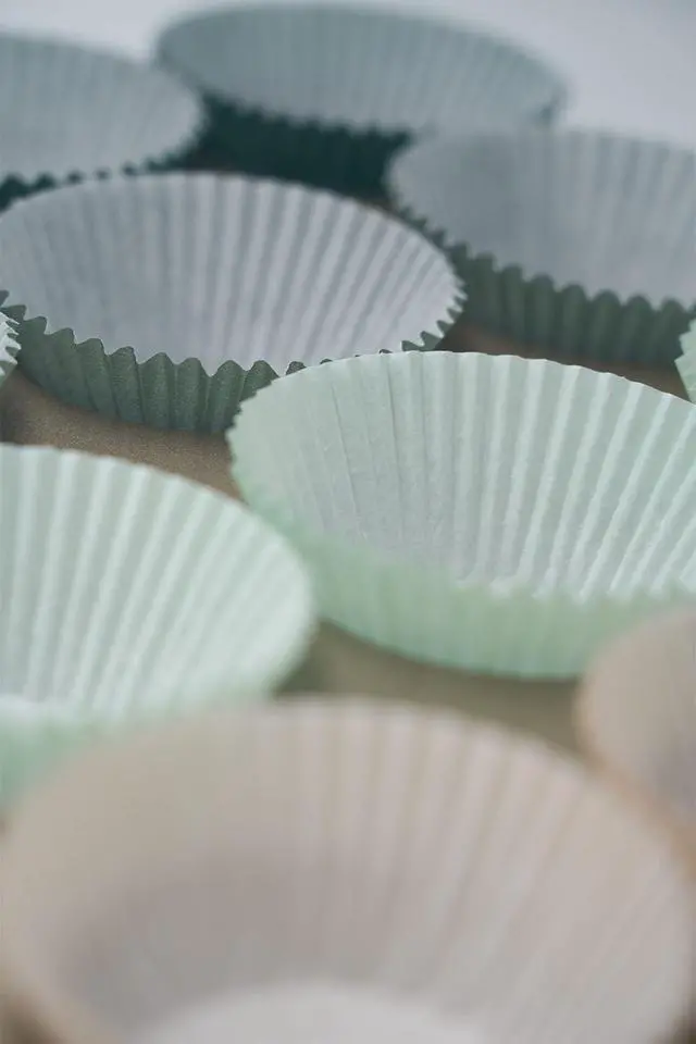 Alt view image 7 of 7 - Bake Choice 200 Pcs Cupcake Liners for Baking, Standard Size, Calyx Series