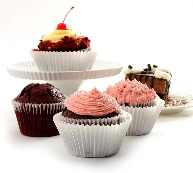Alt view image 3 of 6 - Norpro Giant Muffin Cups, White, Pack of 48