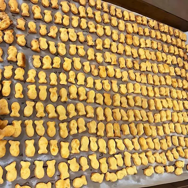 Alt view image 6 of 7 - Goldfish Cracker Cookie Cutter for Sourdough Food-Grade, BPA-Free, Non-Toxic, Dishwasher Safe, Mini Kids Snack Cutter (1)