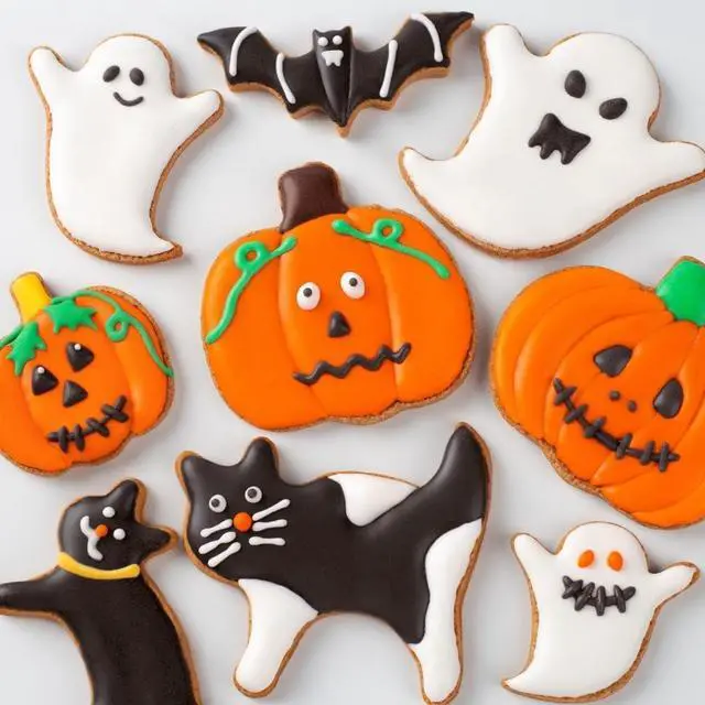 Alt view image 6 of 7 - Halloween Cookie Cutters Set - 12 Pieces Stainless Steel Halloween Cookie Cutters Shape,Pumpkin, Ghost, Bat and Cat Cookie Cutter Shapes for Halloween Food Party Decorations
