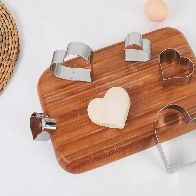 Alt view image 3 of 7 - Heart Cookie Cutter Set - 6 Piece - 3 4/5", 3 1/5", 2 4/5", 2 3/5", 2 1/5", 1 4/5" - Heart Shaped Cookie Cutters, Stainless Steel Biscuit Pastry Cutters