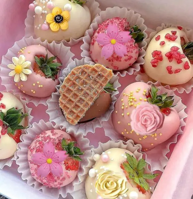 Alt view image 5 of 6 - Flower Silicone Molds,9pcs Rose Leaf Daisy Sunflower Chrysanthemum Small Flowers Fondant Molds Polymer Clay Mould Candy Chocolate Molds for Cupcake Cake Pop Puck Decoration DIY Crafts