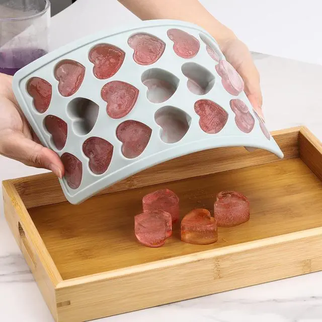 Alt view image 5 of 7 - Heart Shaped Ice Cube Trays with Lid, Chocolate Mold, Easy Release Ice Trays, 21-Cavity Silicone Heart Molds for Ice Cubes, Gelatine, Baking and Candy