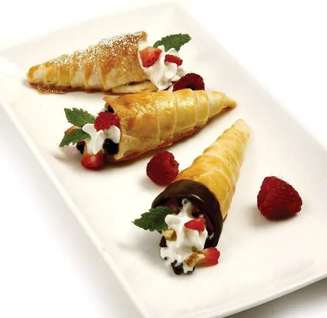 Alt view image 5 of 7 - 10 Pack Large Cream Horn Forms 5-inch, Non-stick Horns Pastry Mould Croissant Baking Forms for Baking Croissants Bead, Chocolate Croissant, Brioche Rolls, Ice Cream Cone Party Dessert