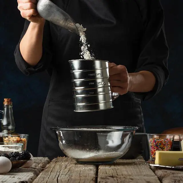 Alt view image 4 of 6 - Flour Sifter for Baking, 3 Cup Hand Crank Sifter with Rotary
