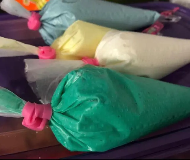 Alt view image 6 of 6 - 40 Pcs Pastry Bag Ties, Silicone Icing Bag Ties, Reusable Piping Bag Ties Decoration Bag Cake and Pastry Supplies Clips, Includes 4 Color. Suitable for Cupcakes Cookies and Pastry Seal