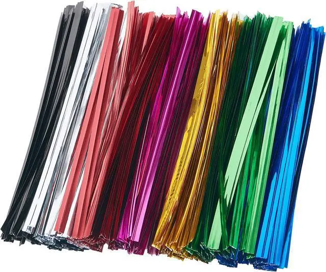 Main image of Tangyinrd 700pcs 4" Metallic Twist Ties, 7 Colors for Bakery, Candy Bags, Coffee Bags, Goodie Bags