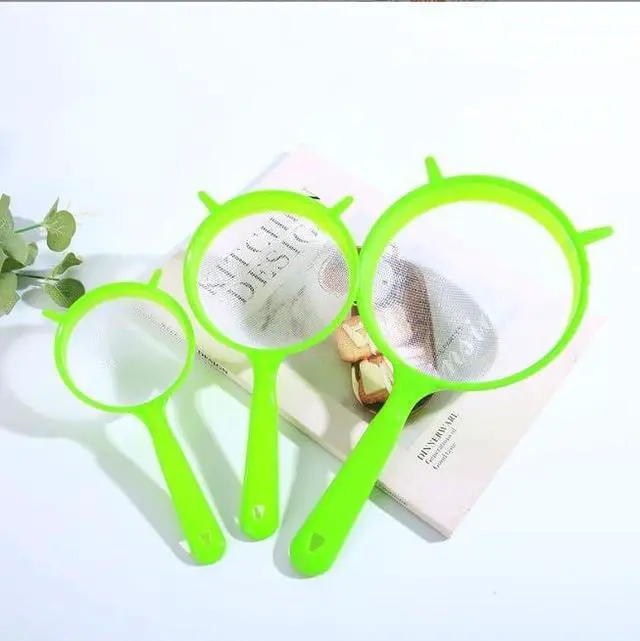 Main image of 3 PCS/Set Flour Sifter with Long Handle, Plastic Hangable Flour Colander Powder Filter Strainer Fine Mesh Colander Coffee Filter Tea Strainer, Strainers and Colanders and Food StrainersGreen