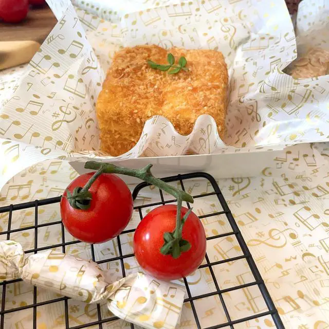 Alt view image 6 of 7 - 150 Gold and White Music Note Patterned Wax Paper, Food Picnic Greaseproof Paper, Waterproof Dry Hamburger Liners Wrapping Tissue for Plastic Food Basket