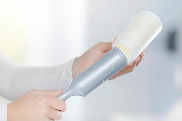 Alt view image 5 of 7 - Scotch-Brite Lint Roller, Works Great on Pet Hair, 60 Sheets (Pack of 1)