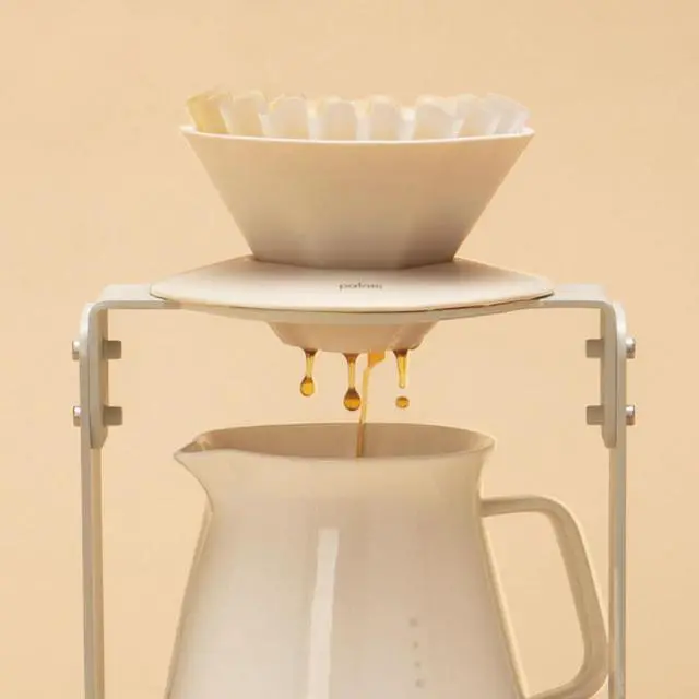 Alt view image 6 of 6 - Palatti 185 Basket Coffee Paper Filters (100 count, 2-4 cups) for Flat Bottom Pour Over Makers and Drippers, with a Paper Box as a Convenient Filter Holder