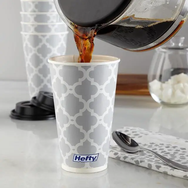Alt view image 5 of 7 - Hefty Disposable Hot Cups with Lids, Insulated Paper Coffee Cups for Tea, Cocoa and Hot Beverages, Leak Resistant Single Use Drink Cups, 16 Ounce, 20 Count