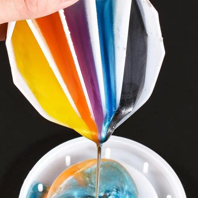 Alt view image 5 of 7 - 4 Pack Split Cups for Paint Pouring + 2 Pcs Stir Stick, Silicone Paint Pour Cup Resin with 2-5 Channels Dividers Pouring Painting Tools for DIY Making Accessories Fluid Art Drawing (2/3/4/5 Channels)