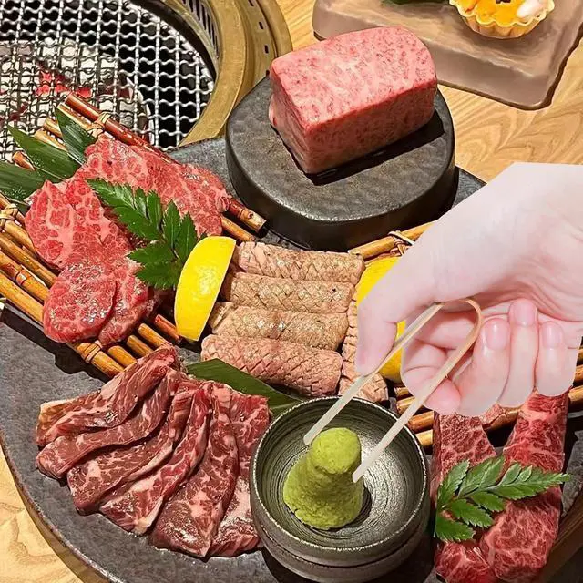 Alt view image 6 of 7 - 20 Pieces 9cm Bamboo Charcuterie Tongs Set