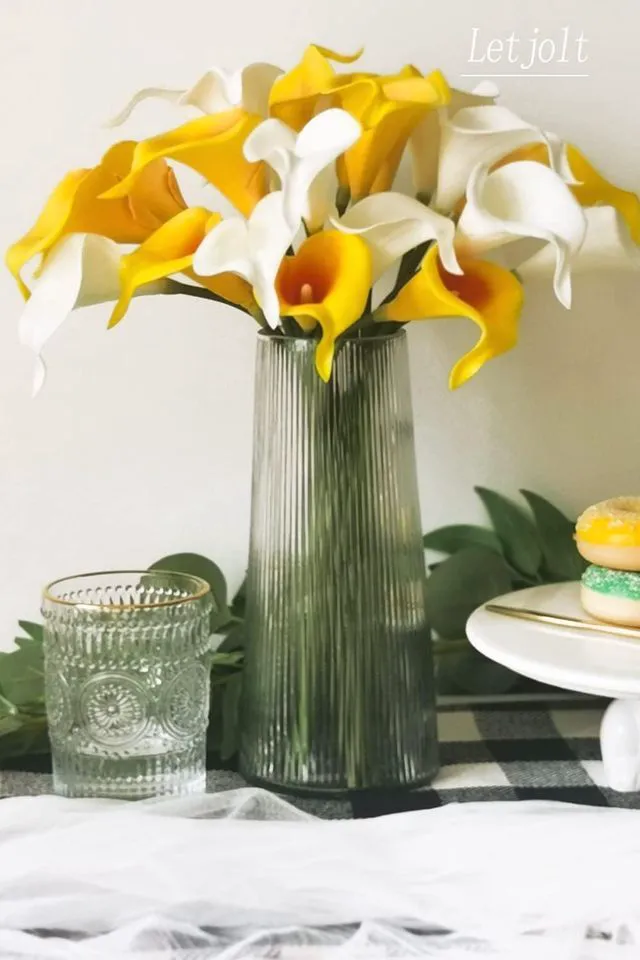 Alt view image 5 of 6 - Letjolt White Artificial Calla Lily 12Pcs Realistic Flowers Bouquet