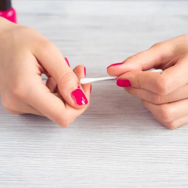 Alt view image 3 of 6 - Diane Cotton Swabs, 375 ct.