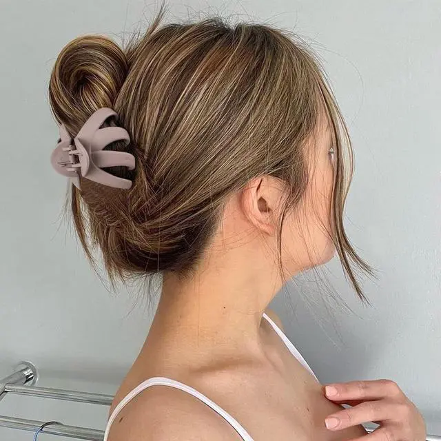 Alt view image 6 of 7 - 2.8 Inch Medium Octopus Hair Clips for Women, Matte Claw Clips for Thin Hair, Strong Hold Non-slip Spider Octopus Clip for Fine Hair Jaw Clips
