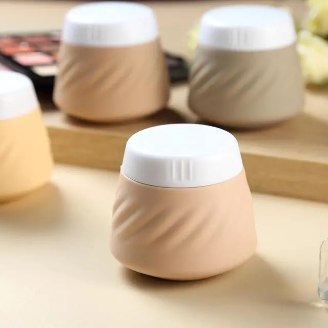 Alt view image 5 of 6 - Gemice Silicone Cream Jars TSA Approved Travel Size Containers with Clear Bag, Leak-proof Travel Accessories with Lid for Cosmetic Face Body Hand Cream (4 Pack)