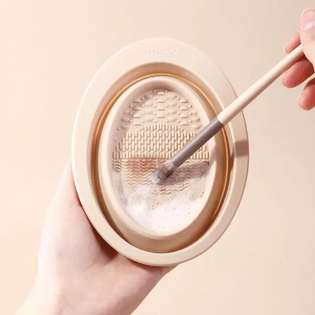 Alt view image 2 of 7 - Foldable Silicone Makeup Brush Cleaner Bowl MSQ Makeup Brush Cleaning Mat Portable Cleaning Tool for Brushes, Powder Puffs and Sponges