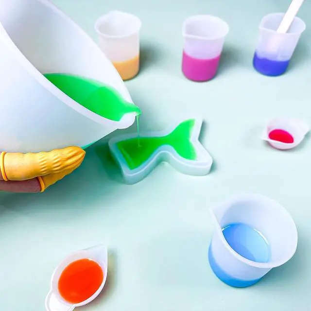 Alt view image 5 of 6 - Sjubaopen Silicone Measuring Cups 600ml for Resin, Epoxy, Baking